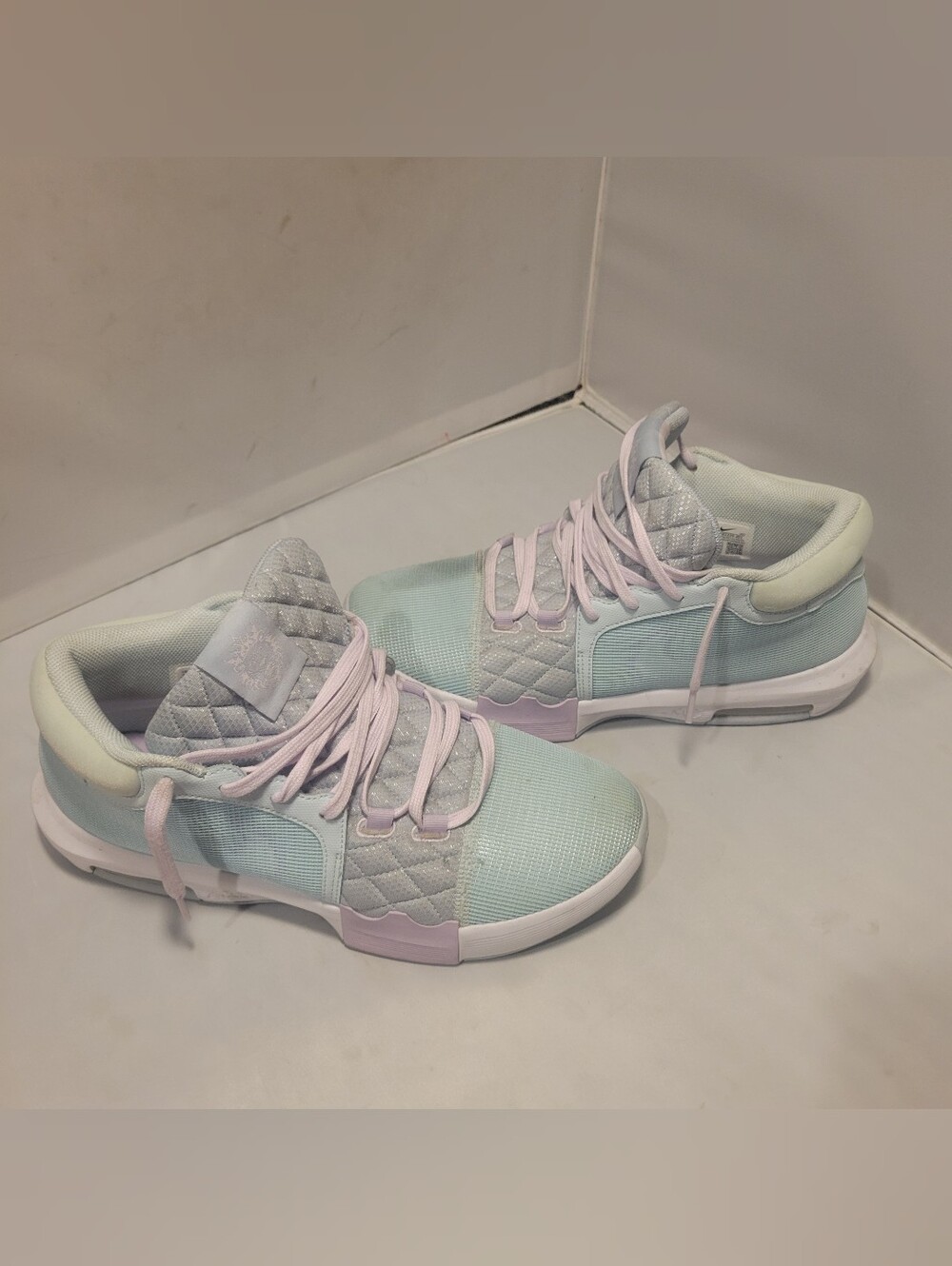 Nike LeBron Witness 8 EP Easter Mens Mid Top Basketball Shoes Size 13